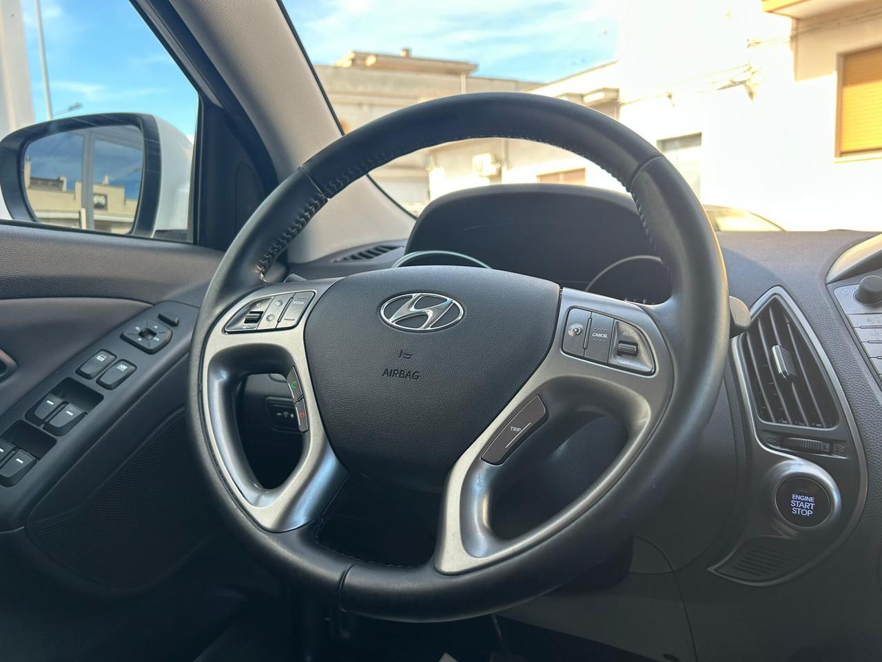 Hyundai iX35 1.7 CRDi XPOSSIBLE LED Km119.000-2014