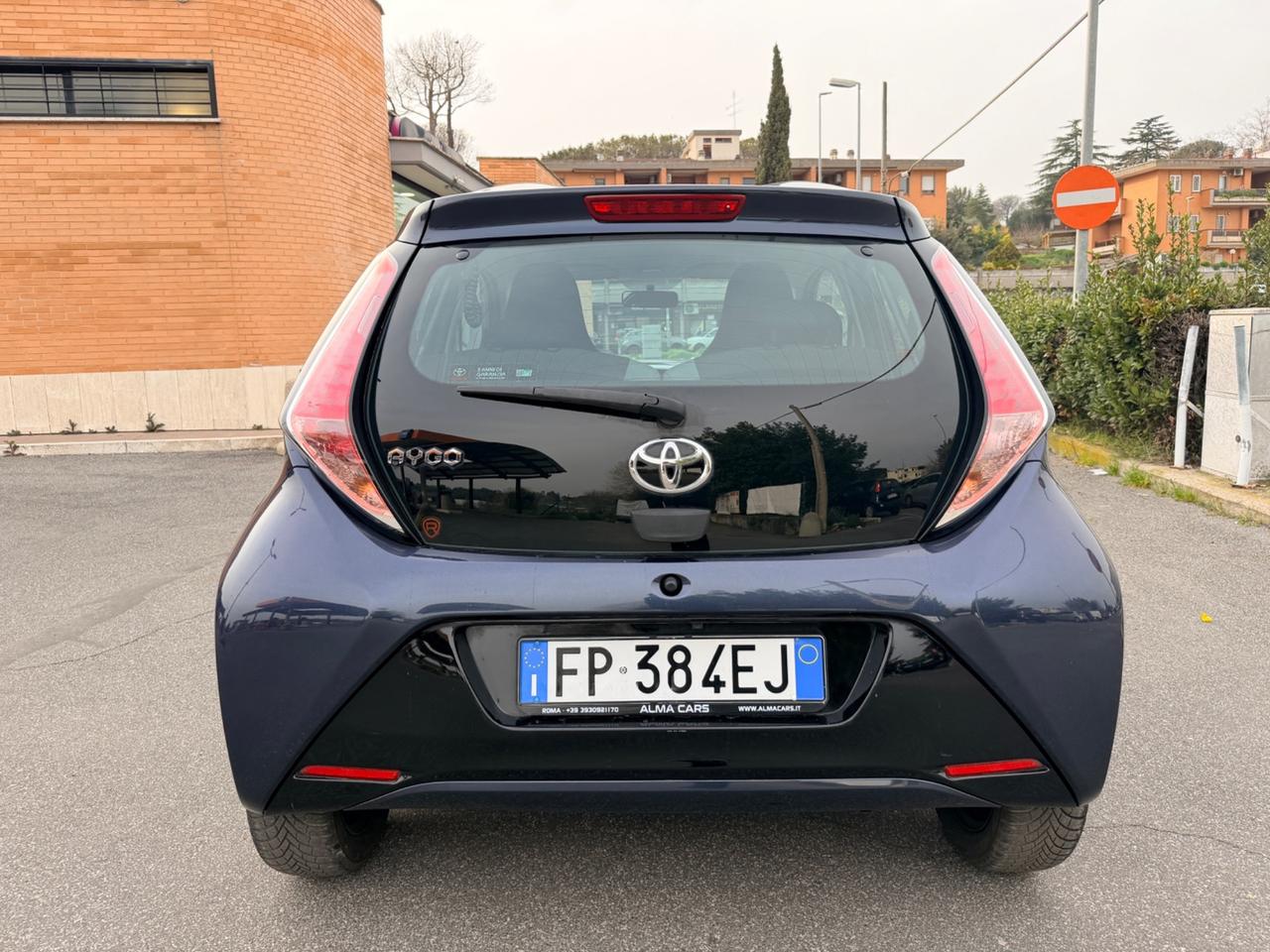 Toyota Aygo 1.0 VVT-i 69 CV 5 porte x-play