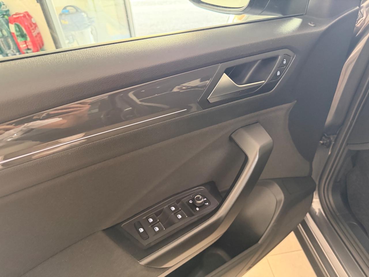 Volkswagen T-Roc 1.6 TDI 116 CV Advanced BlueMotion