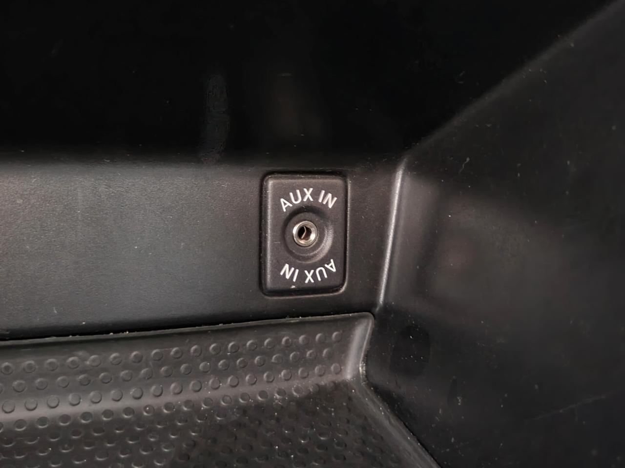 Volkswagen Maggiolino 1.6 TDI 105cv Design 2012