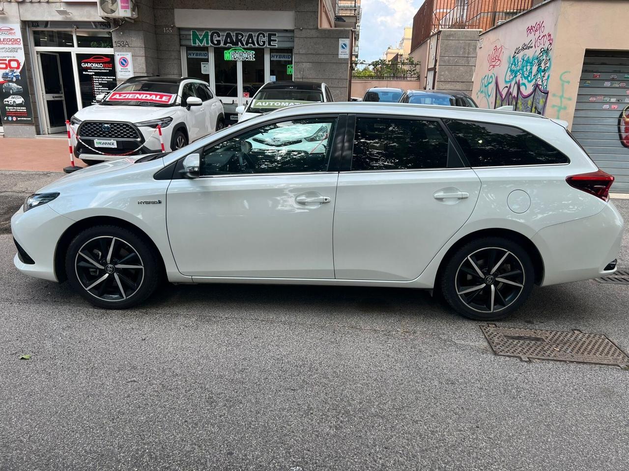 Toyota Auris TS 1.8 Hybrid Style