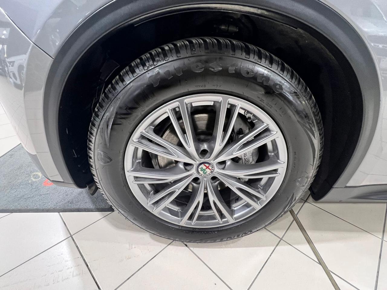 Alfa Romeo Stelvio 2.2 Turbodiesel 160 CV AT8 RWD Business