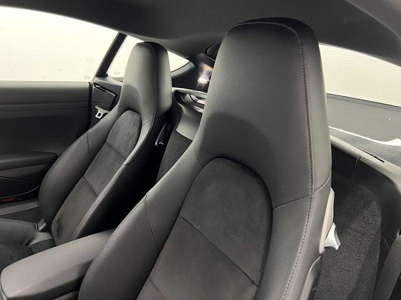 Porsche 718 2.0 Cayman