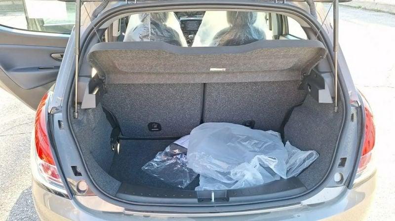 Lancia Ypsilon 1.0 firefly hybrid Gold s&s 70cv