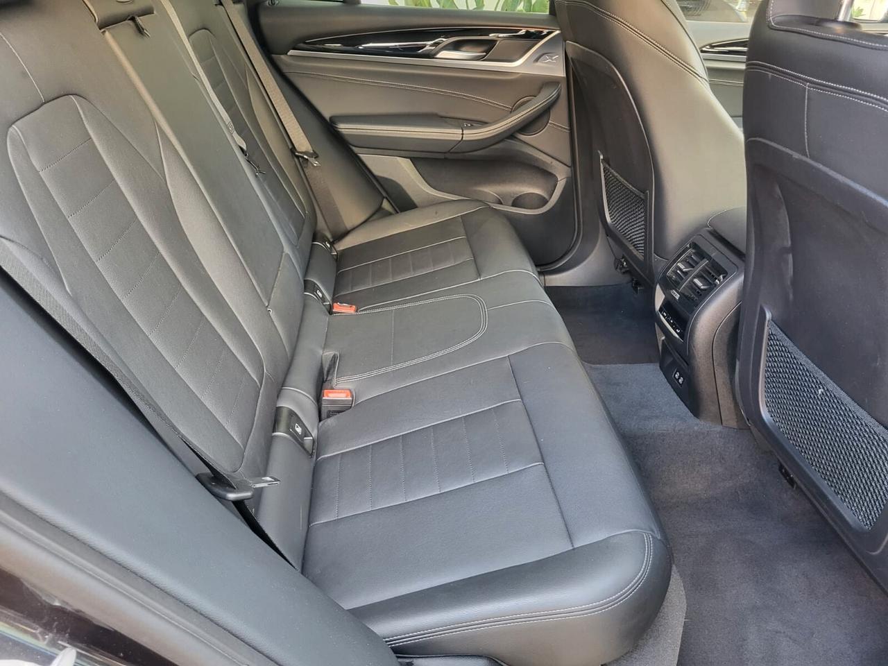 Bmw X3 X-Drive2.0 D XLine 190 CV+Luci Ambiente+Full Led+Navy Plus...