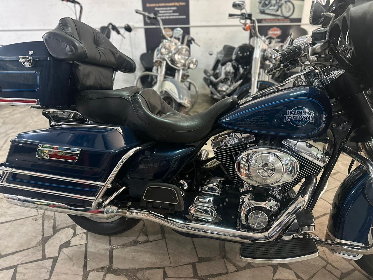 Harley-davidson FLHTC Classic Electra Glide