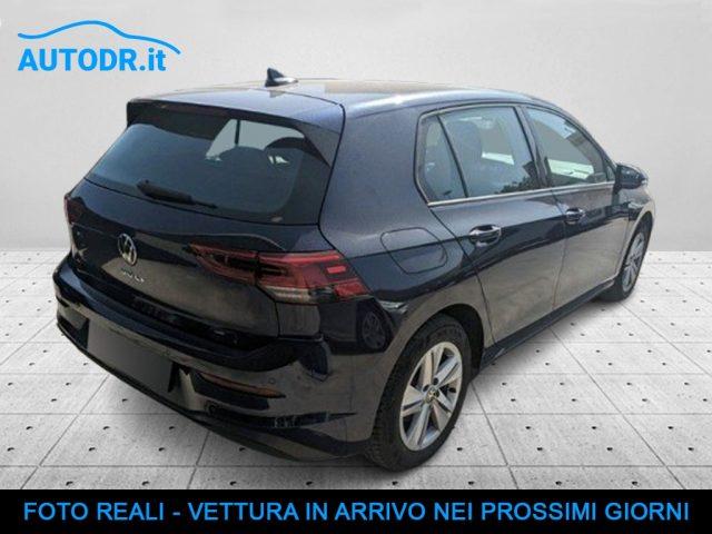 VOLKSWAGEN Golf 1.5 TGI 130cv DSG Life VIRTUAL CARPLAY ACC KM CERT