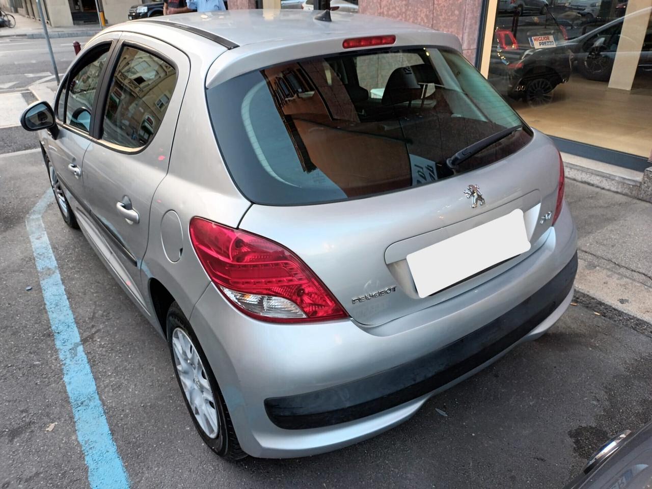 Peugeot 207
