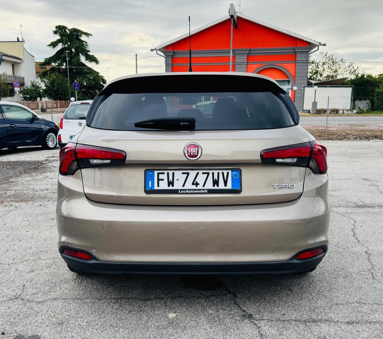 Fiat Tipo 1.4 5 porte Lounge 95 cv