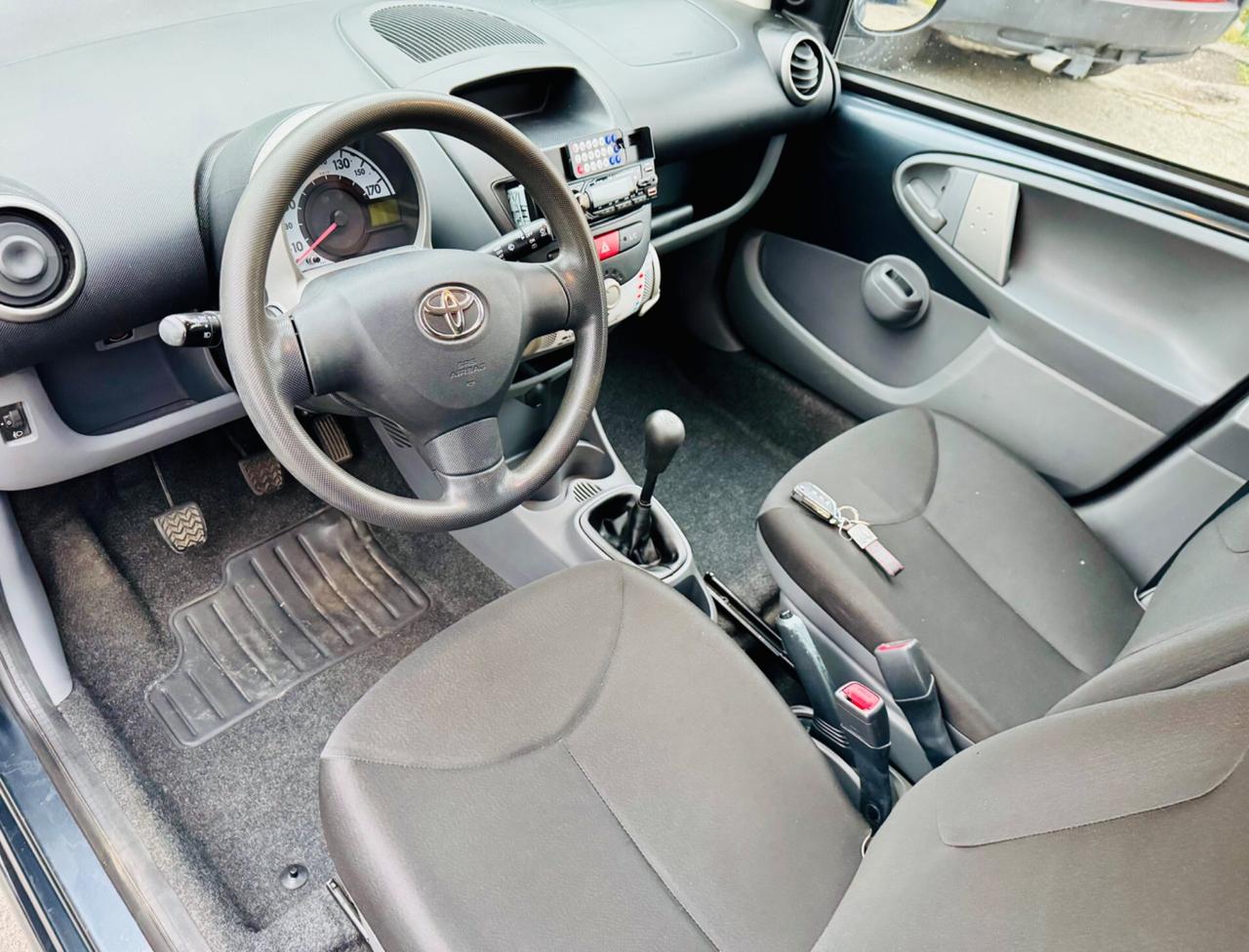Toyota Aygo 1.0 12V VVT-i 5 porte Connect