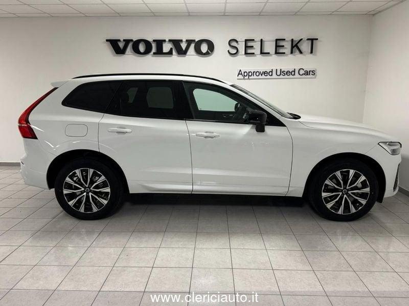 Volvo XC60 B4 (d) automatico Plus Dark - KM0