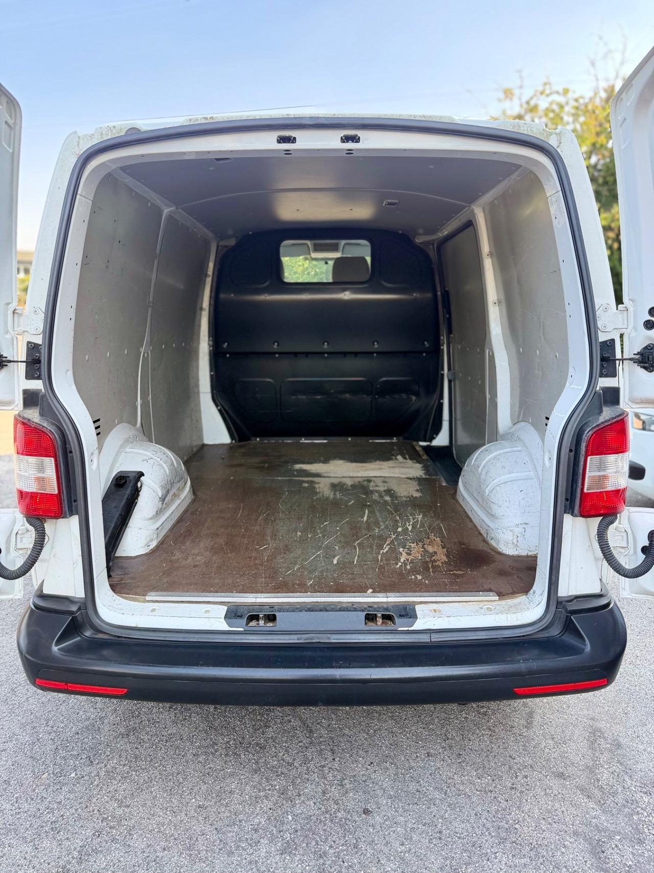 VOLKSWAGEN TRANSPORTER 12/2014 Ok neopatentati ! ! !