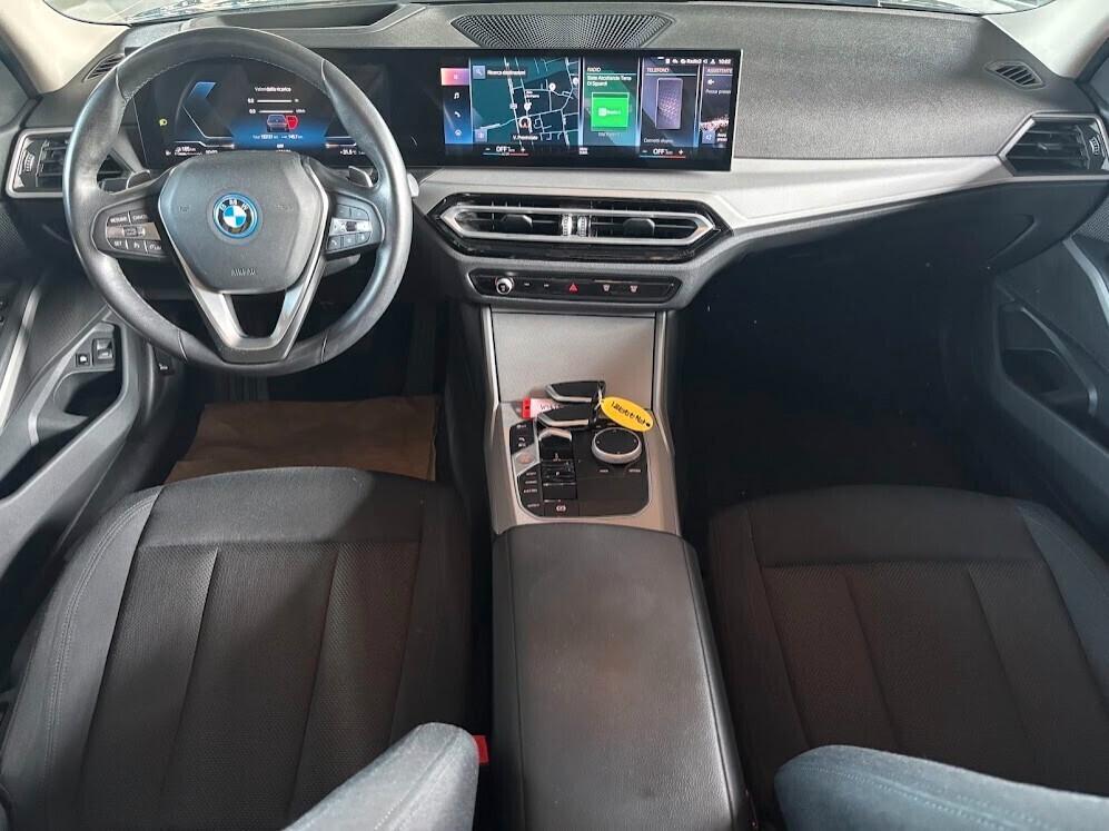 Bmw 330e Touring BUSINESS ADVANTAGE (IVA ESPOSTA)
