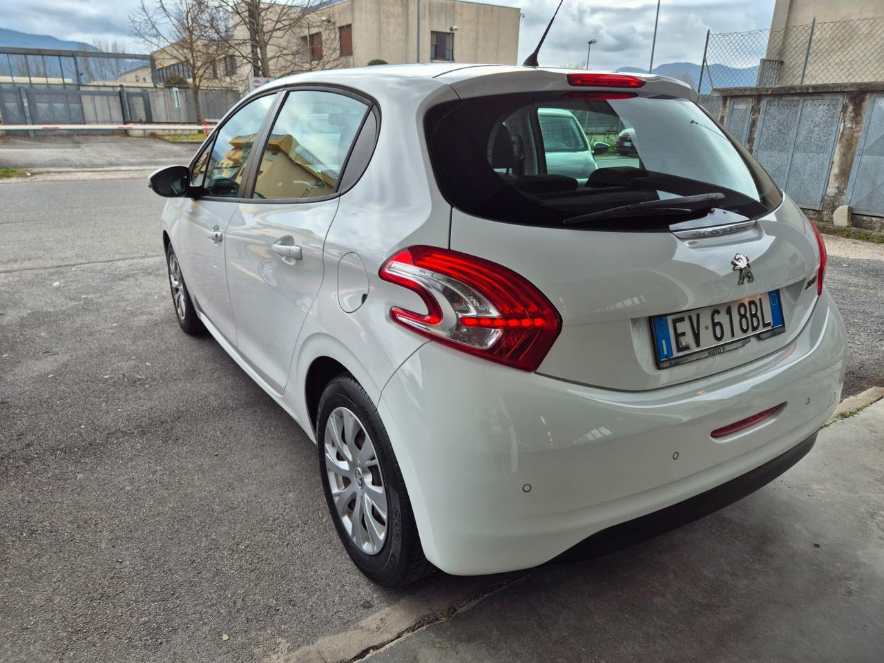 Peugeot 208 1.2 VTi 82 CV 5 porte Active