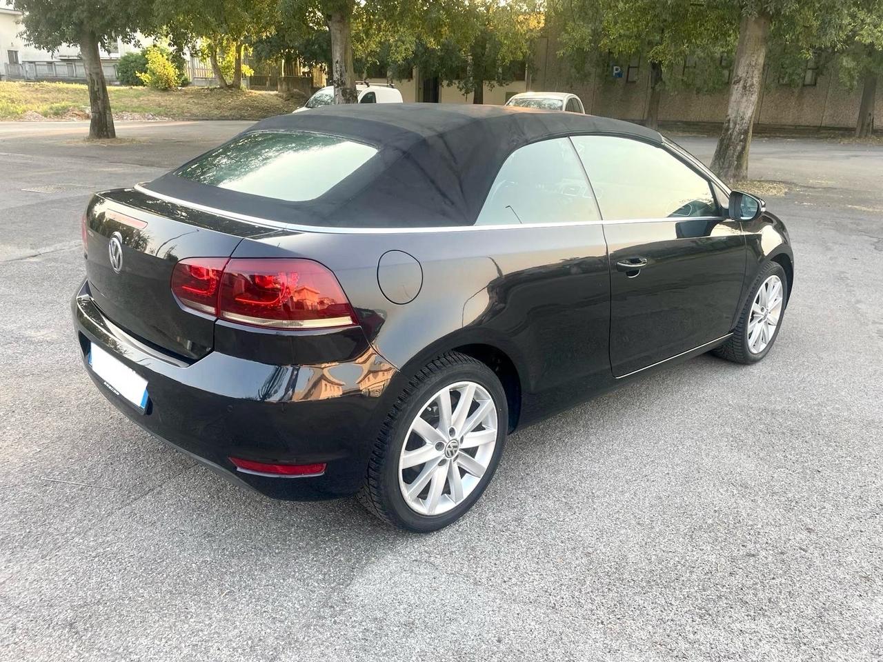 Volkswagen Golf Cabriolet 2.0 TDI DSG BlueM. Tech. 2013