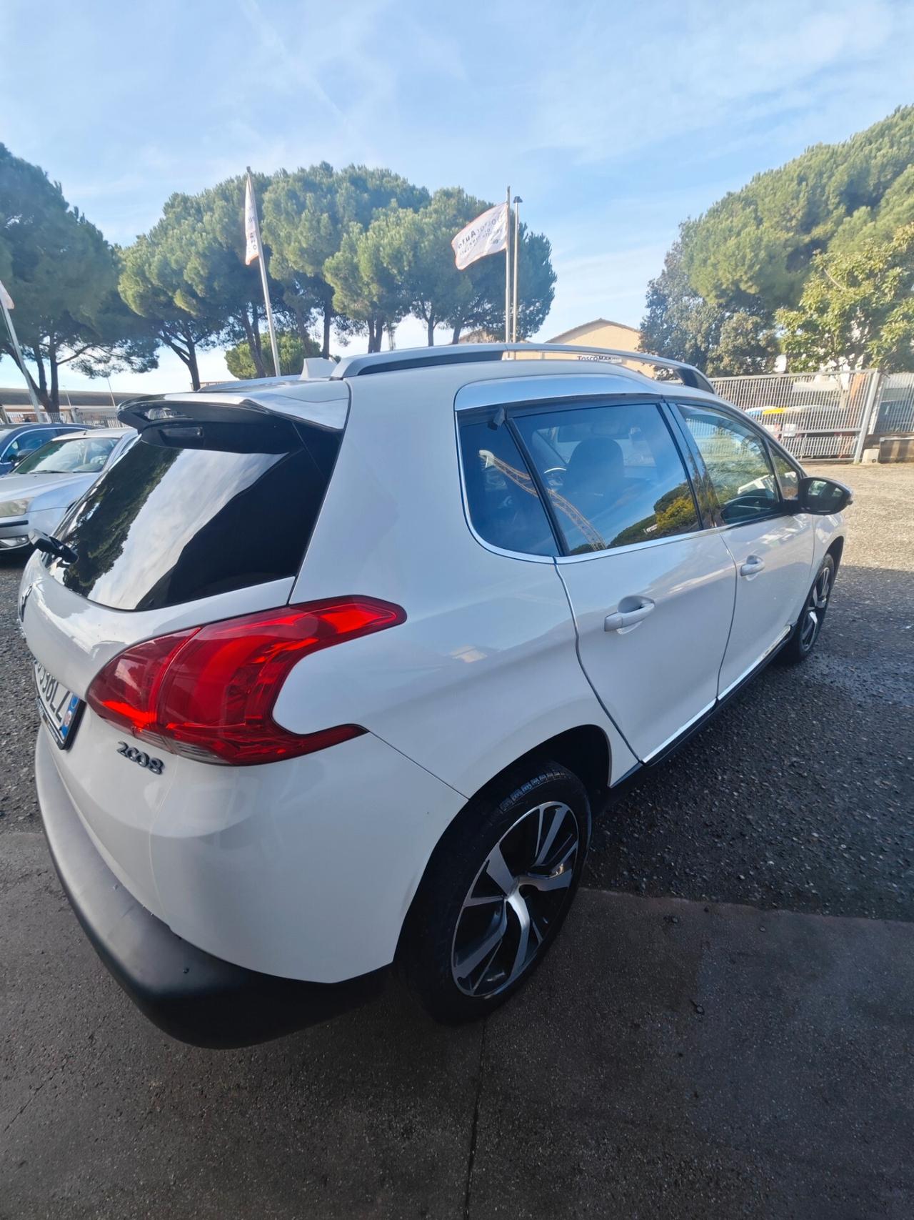 Peugeot 2008 BlueHDi 120 S&S Allure