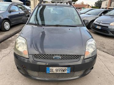FORD Fiesta 1.2 16V 5p. Ghia senza nessun lavoro da fare