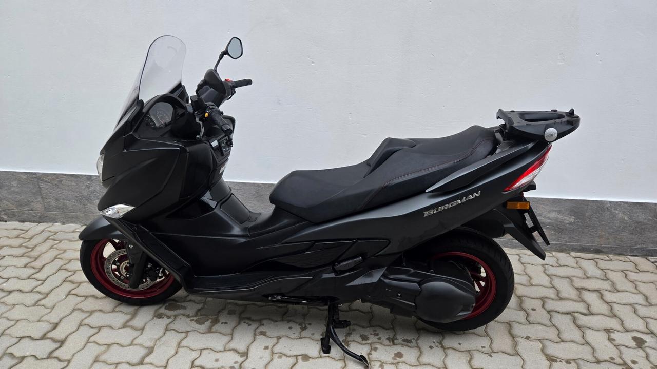 Suzuki AN Burgman 400 ABS