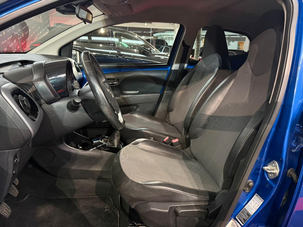 Toyota Aygo 1.0 VVT-i 72 CV 5 porte x-cool