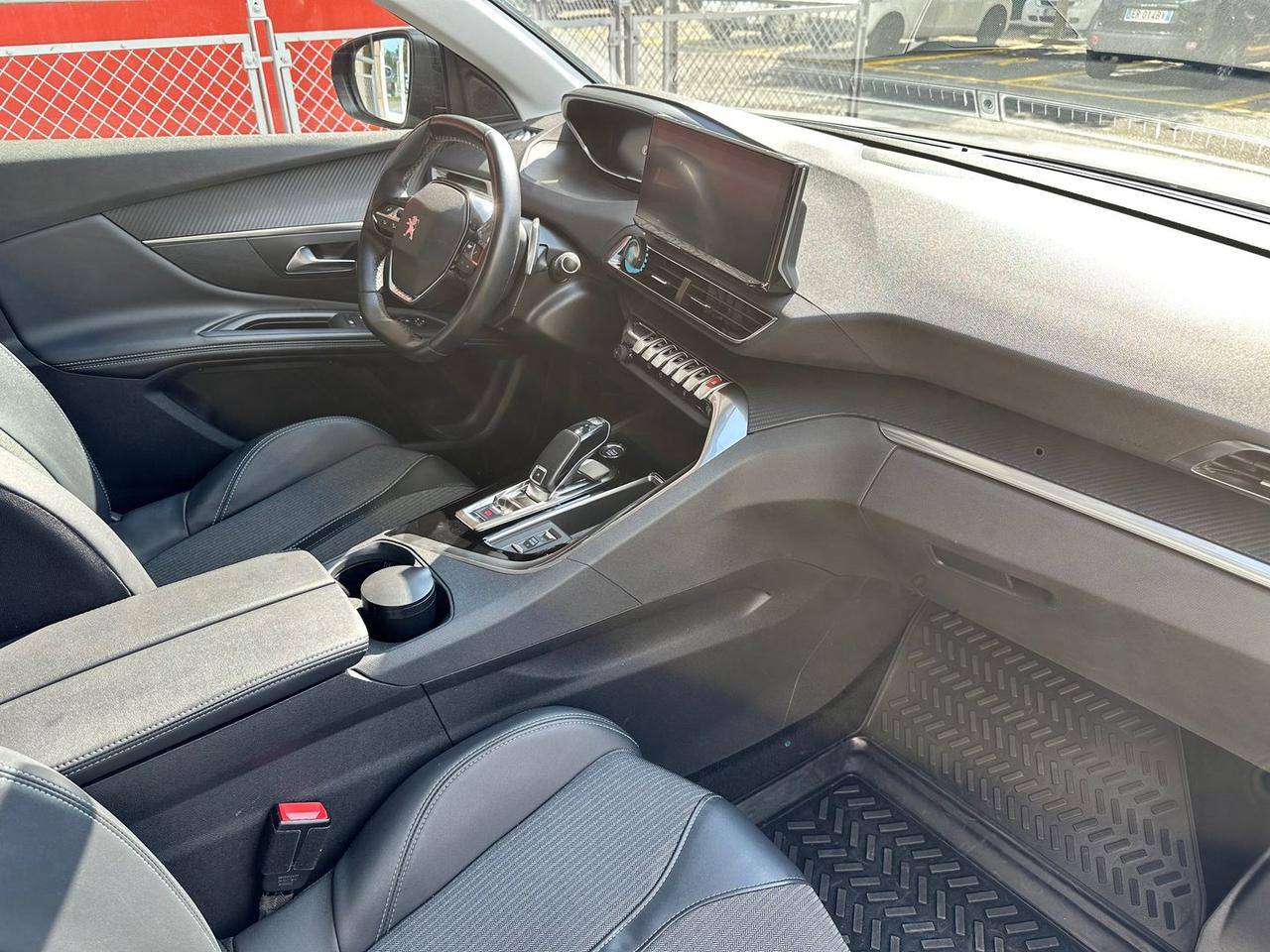 Peugeot 3008 Allure Pack 1.5 Blue HDI 130 #6917