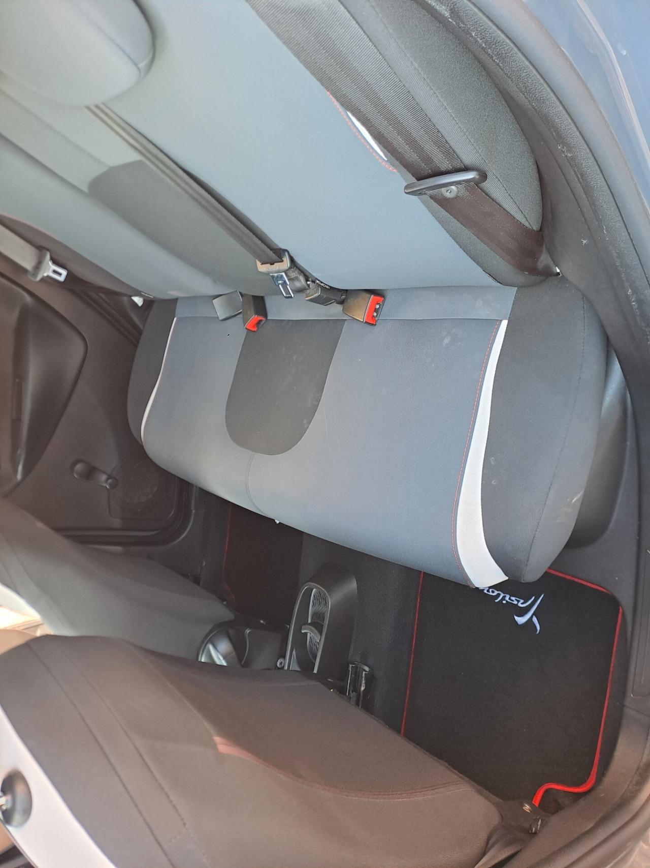 Lancia Ypsilon 1.3 MJT 16V 95 CV 5 porte S&S Gold