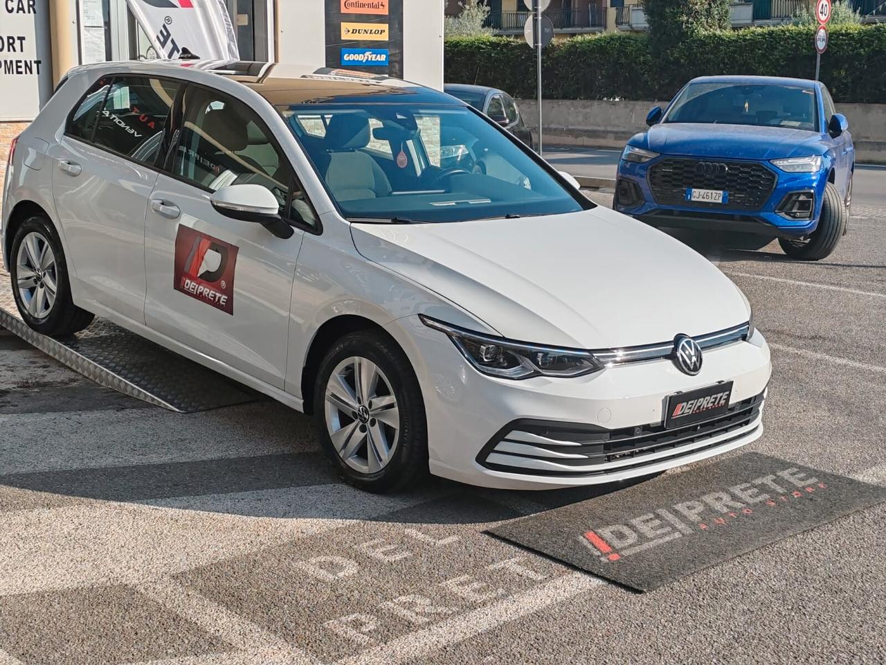Volkswagen Golf 8 2.0 TDI 150 CV DSG /Life/ - IQ.Light, Digital Cockpit, Tetto Panoramico Apribile