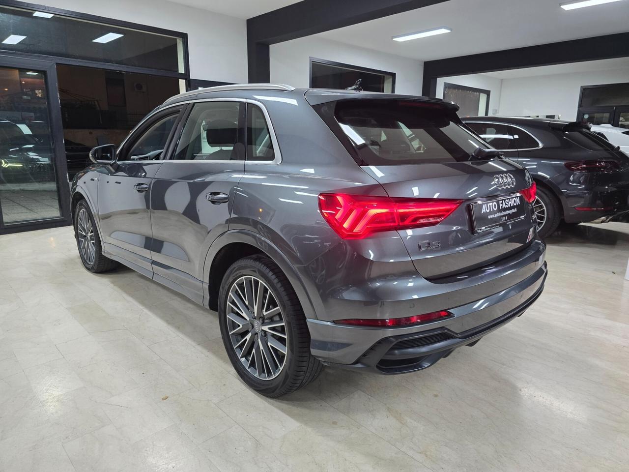 Audi Q3 2.0 TDI 150 CV S tronic line Edition