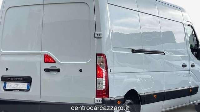 Renault Master T35 2.3 energy dci 180cv L3H2 Ice + IVA