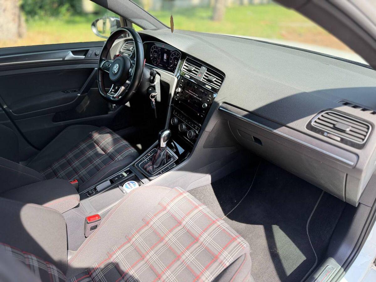 Volkswagen Golf 2.0 tsi Gti Performance 245cv dsg