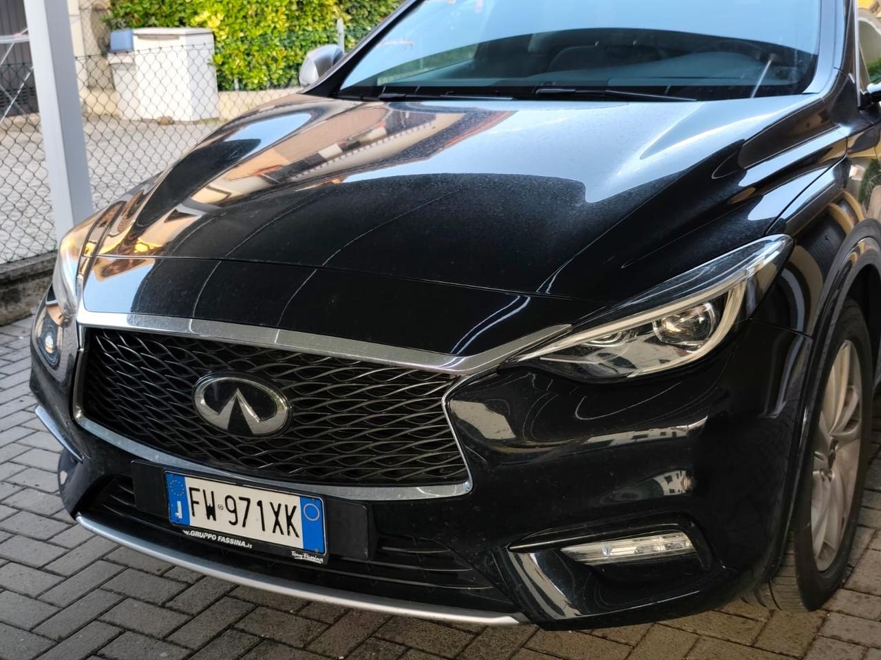 Infiniti Q30 1.5 diesel Business Executive