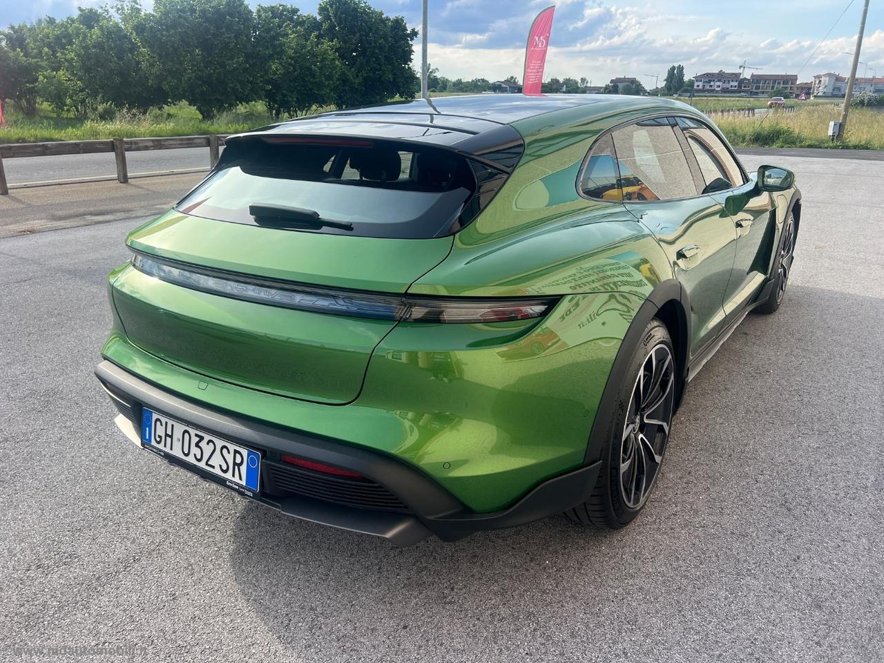 PORSCHE Taycan 4S Cross Turismo SOLO KM.9000 IVA ESPOSTA