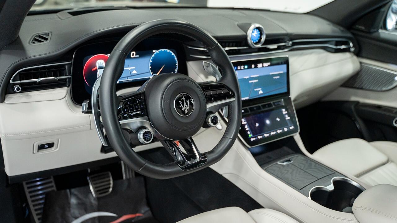 Maserati Grecale 2.0 MHEV MODENA 330CV TETTO PACK LUCI PELLE NAVI FULL OPTIONAL
