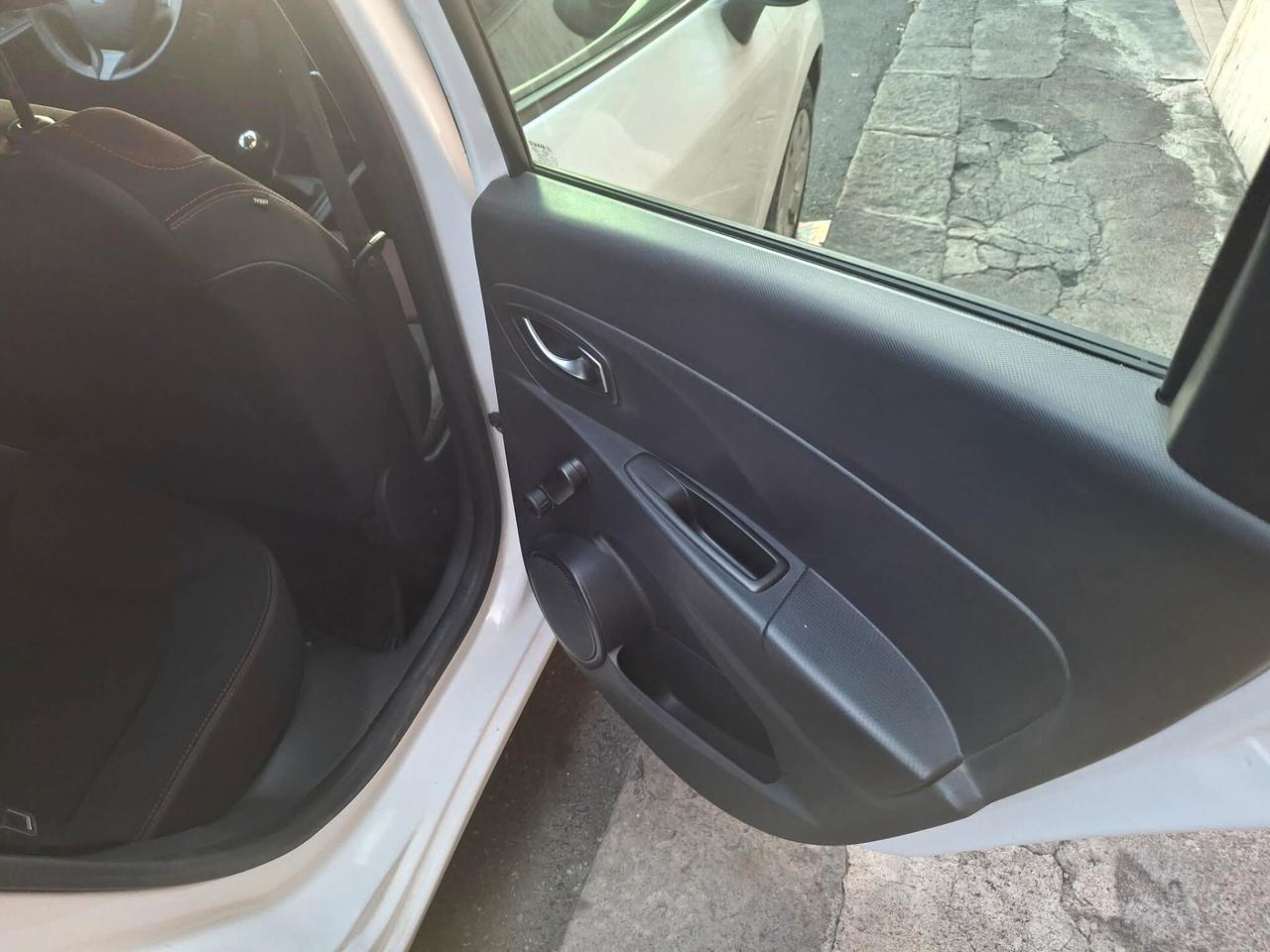 Renault Clio Sporter 1.5 dCi 8V 75CV Wave