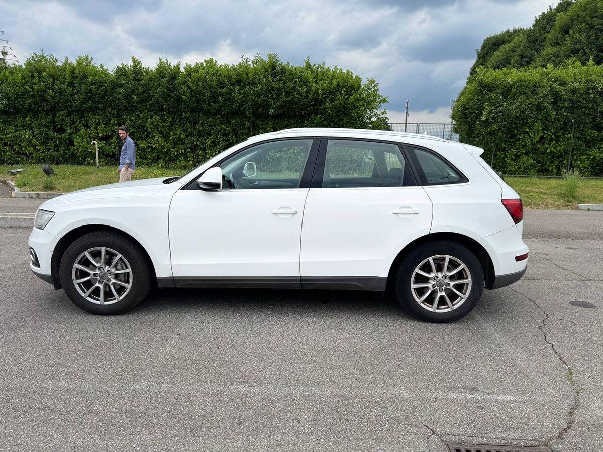 Audi Q5 2.0 tdi Business 143cv