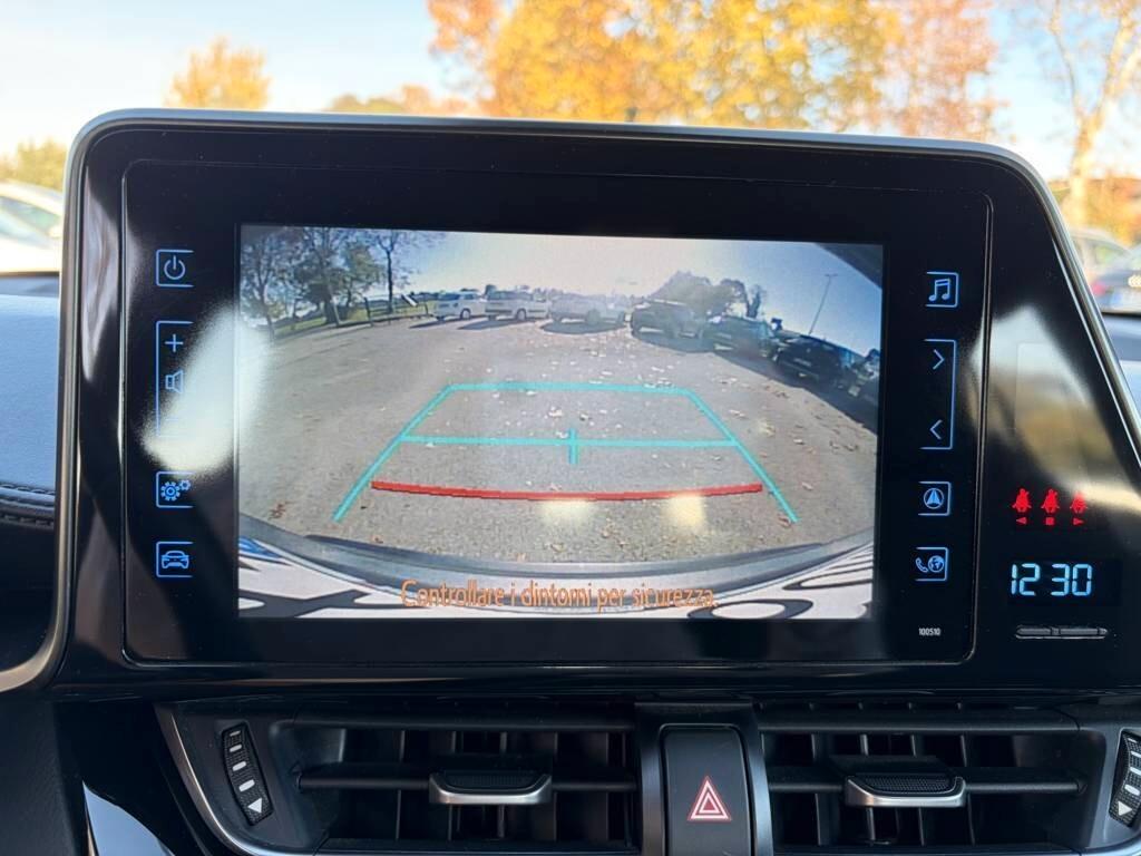 Toyota C-HR 1.8 Hybrid E-CVT Dynamic