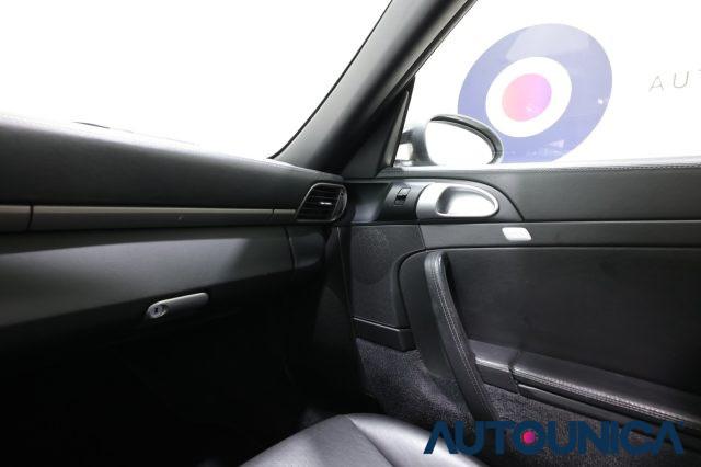 PORSCHE 997 911 CARRERA 4 COUPÉ TETTO APRIBILE