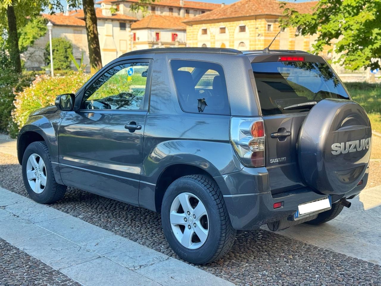 Suzuki Grand Vitara 1.9 DDiS 3 porte