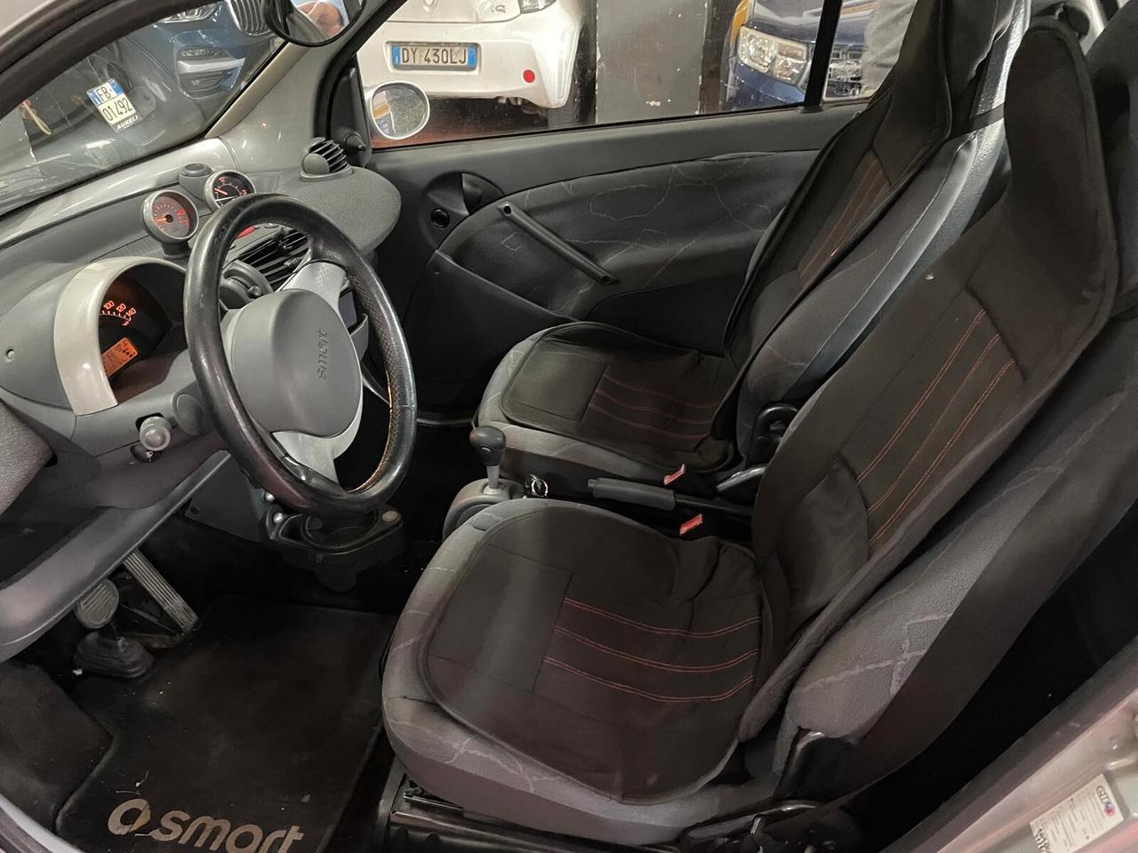 Smart 700 city-coupé pure (45 kW)