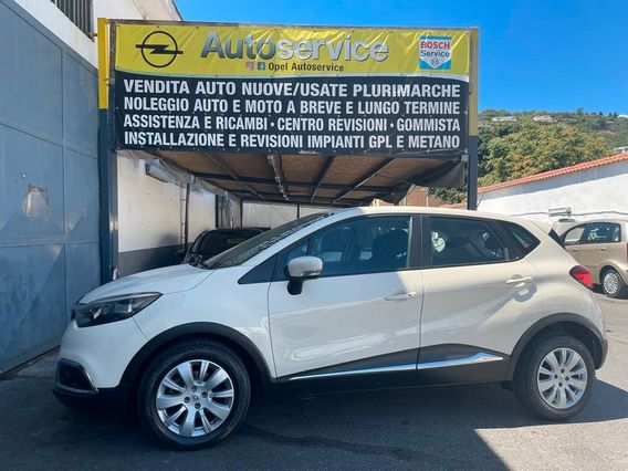 Renault Captur 1.5 Diesel- 90 Cv Startampstop Live-2014