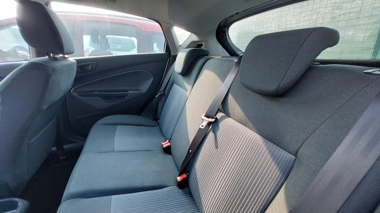 Ford Fiesta 1.2 benzina Neopatentati