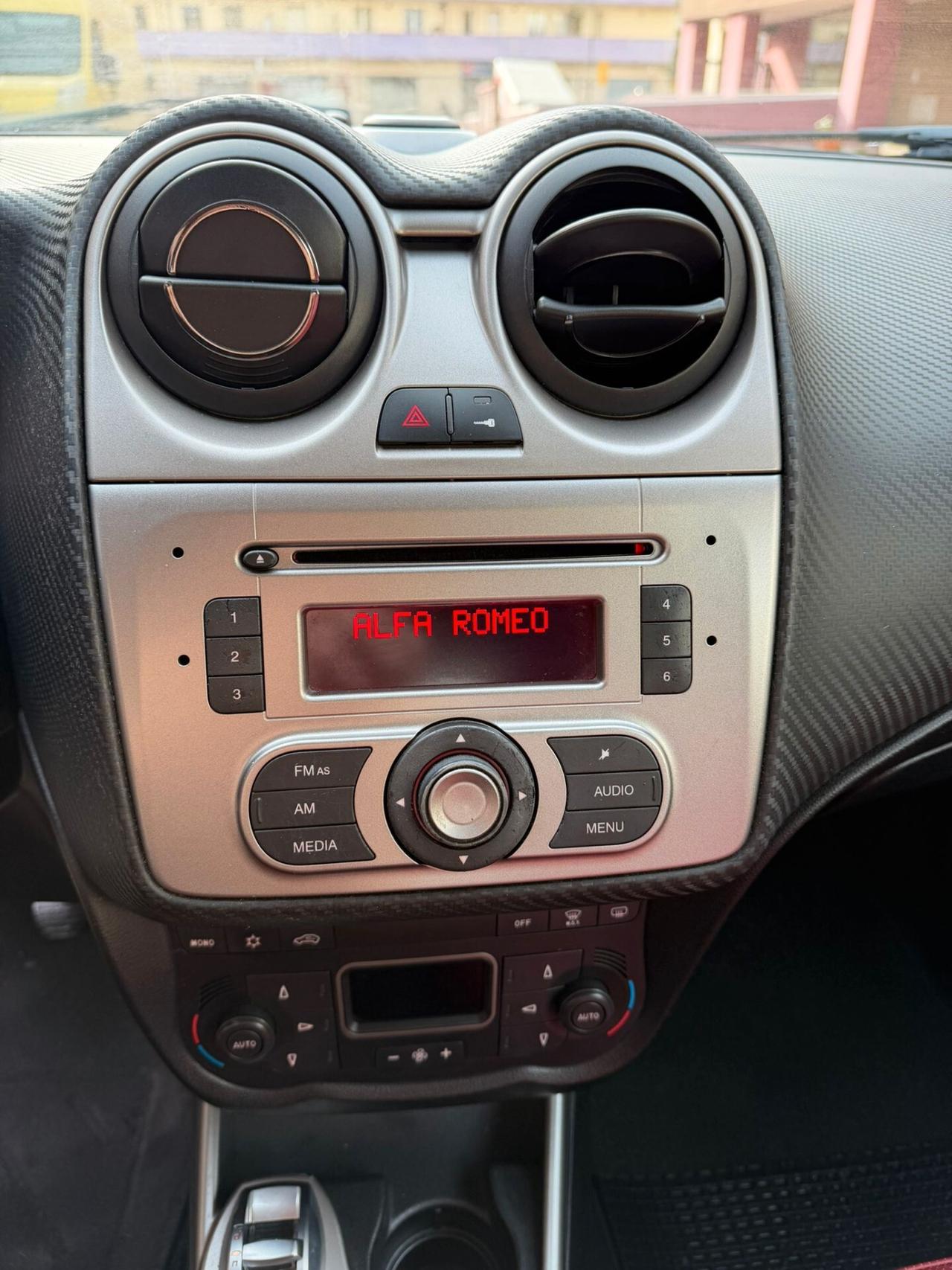 Alfa Romeo MiTo 1.3 JTDm 95 CV S&S Distinctive sport pack