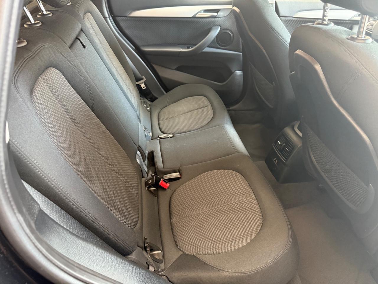 Bmw 118 118i 5p. Business Advantage