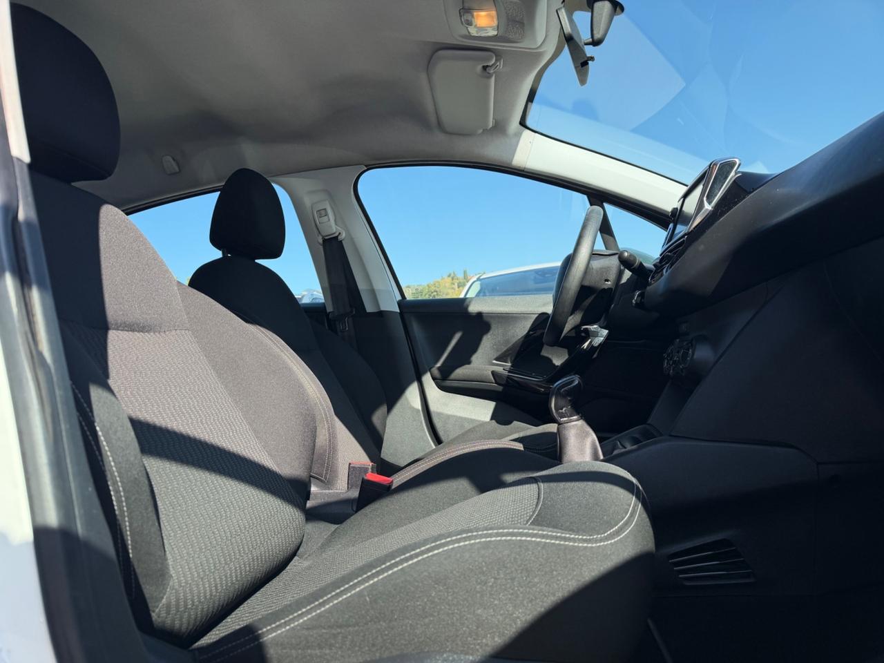 Peugeot 208 1.2 82CV Allure/93.000km/2018
