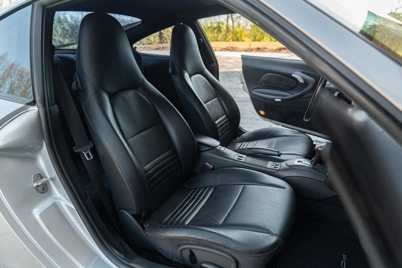 Porsche 996 (911) CARRERA 4 - POR00272