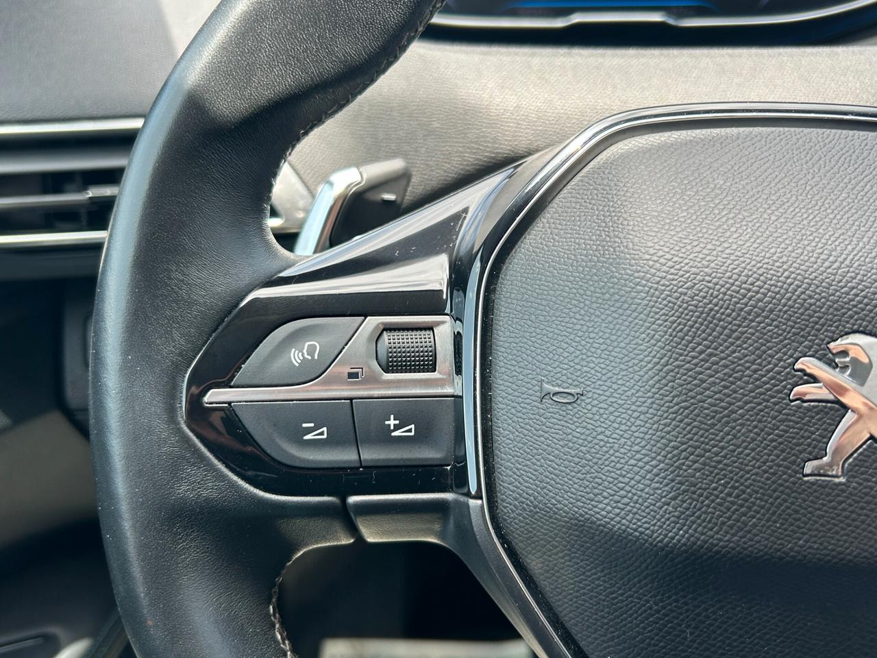 Peugeot 3008 BlueHDi 131 S&S EAT8 Allure