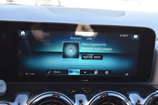 MERCEDES-BENZ GLA 200 d Automatic Business Extra