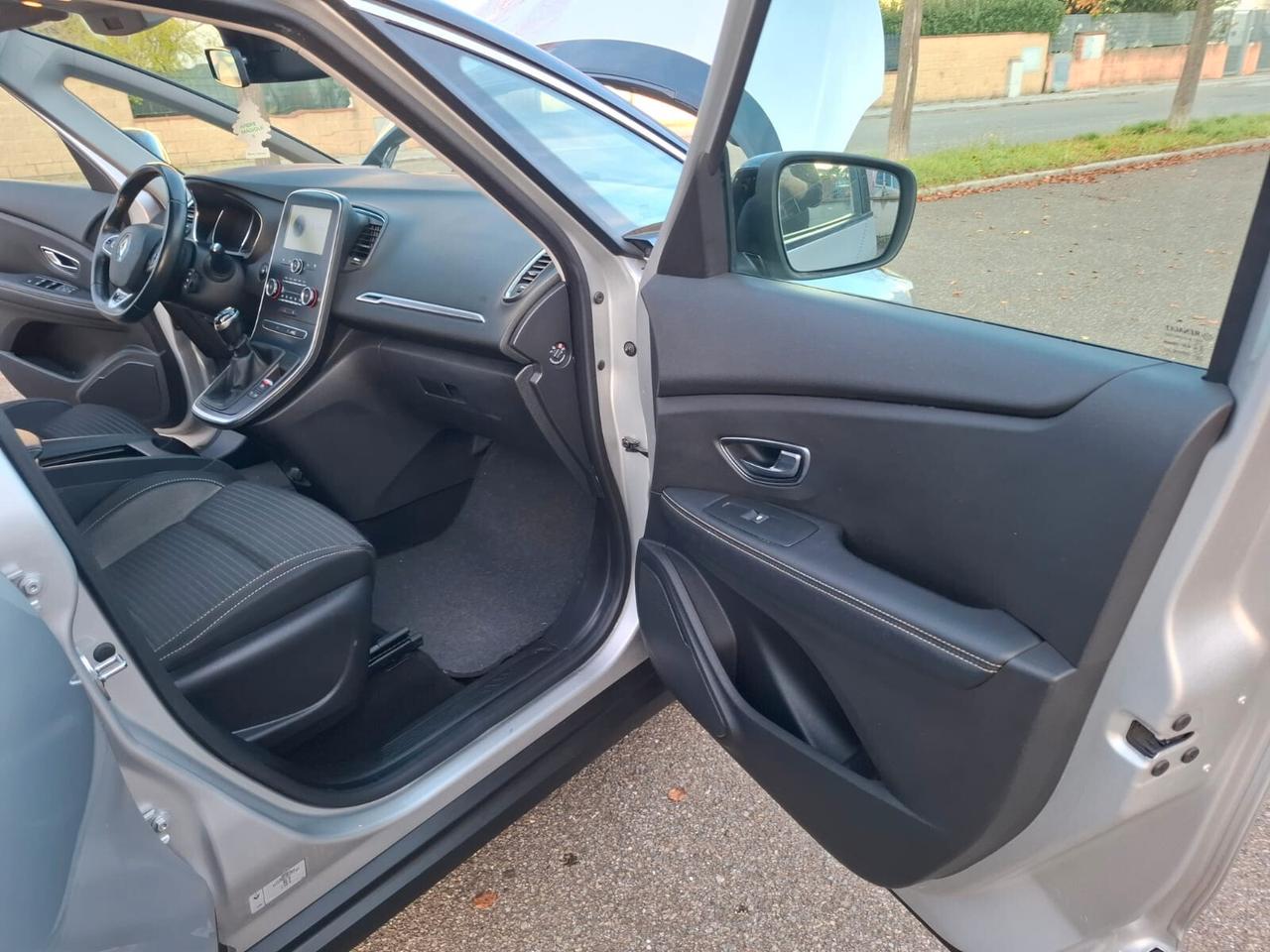 Grand Scenic 1.5 dci 2018 7 POSTI SOLO 114.000 KM