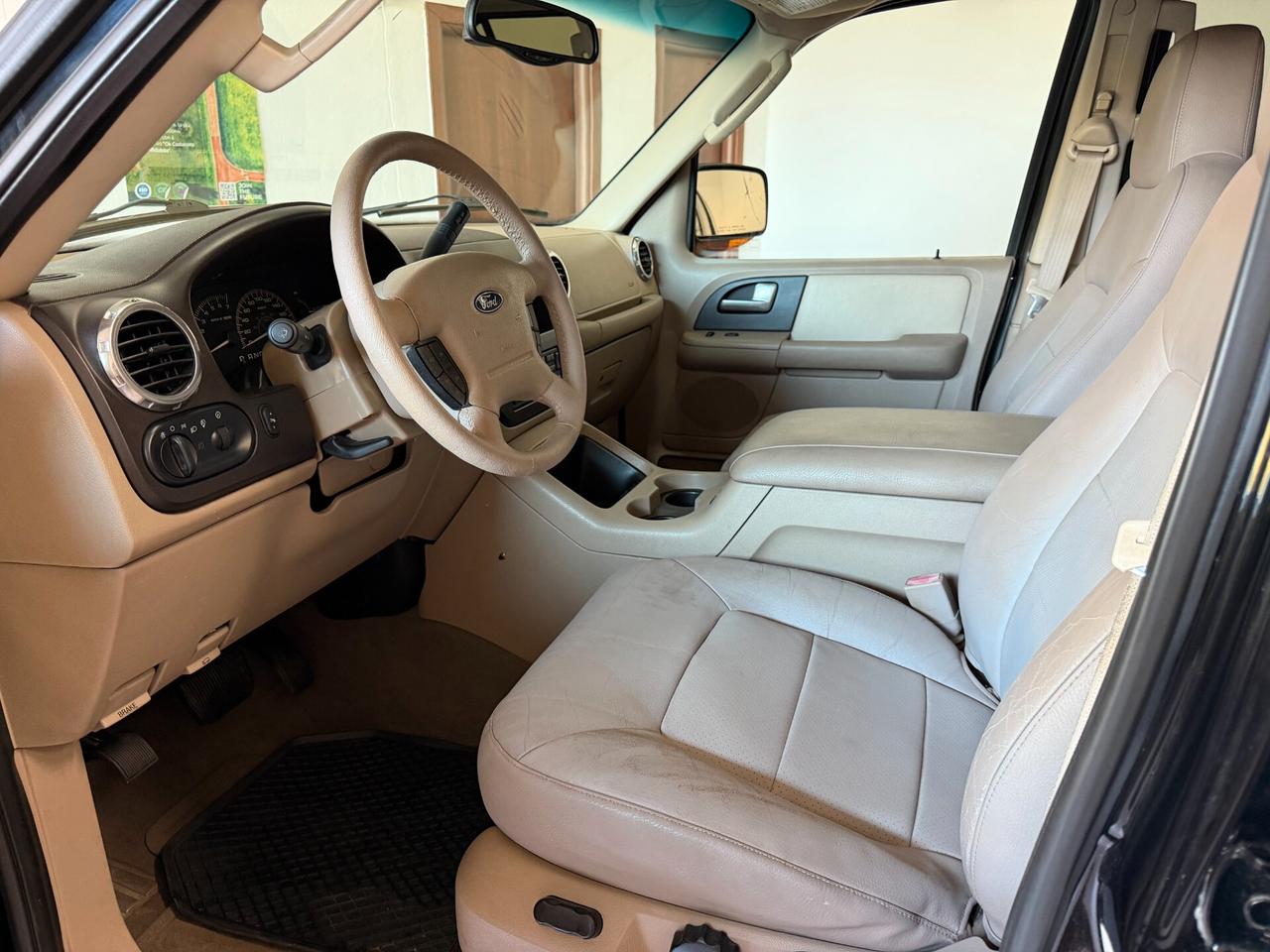 Ford Expedition 2003 5.4 BENZINA 7 POSTI