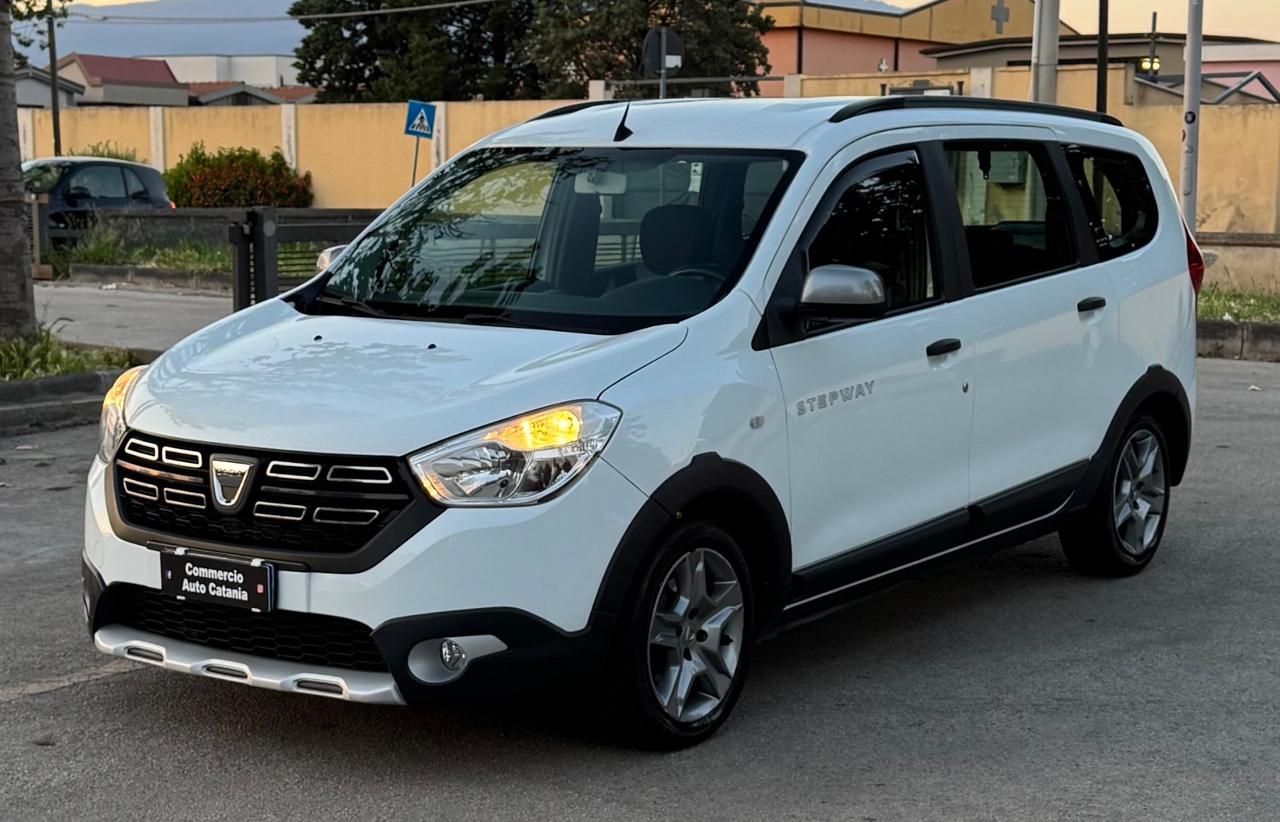 Dacia Lodgy Stepway 1.5 dCi 7 POSTI