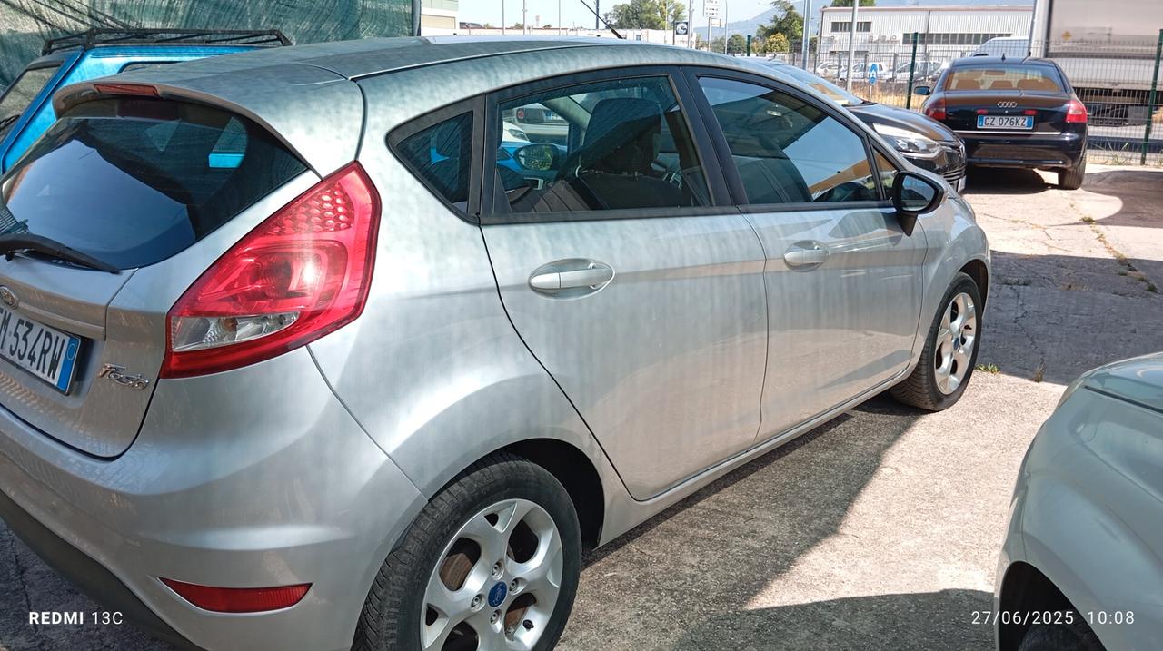 Ford Fiesta 1.4 TDCi 70CV 5 porte Titanium